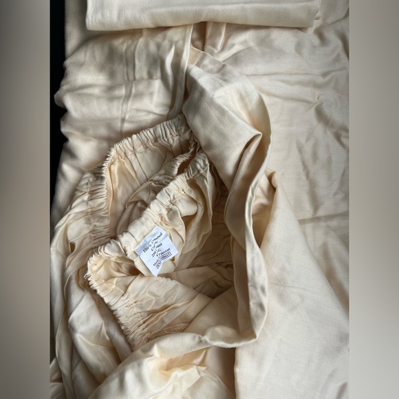 300+ Thread Count 100% cotton KING Sheet Set Cream 3 Piece Fitted 2 Pillow cases - Picture 15 of 16